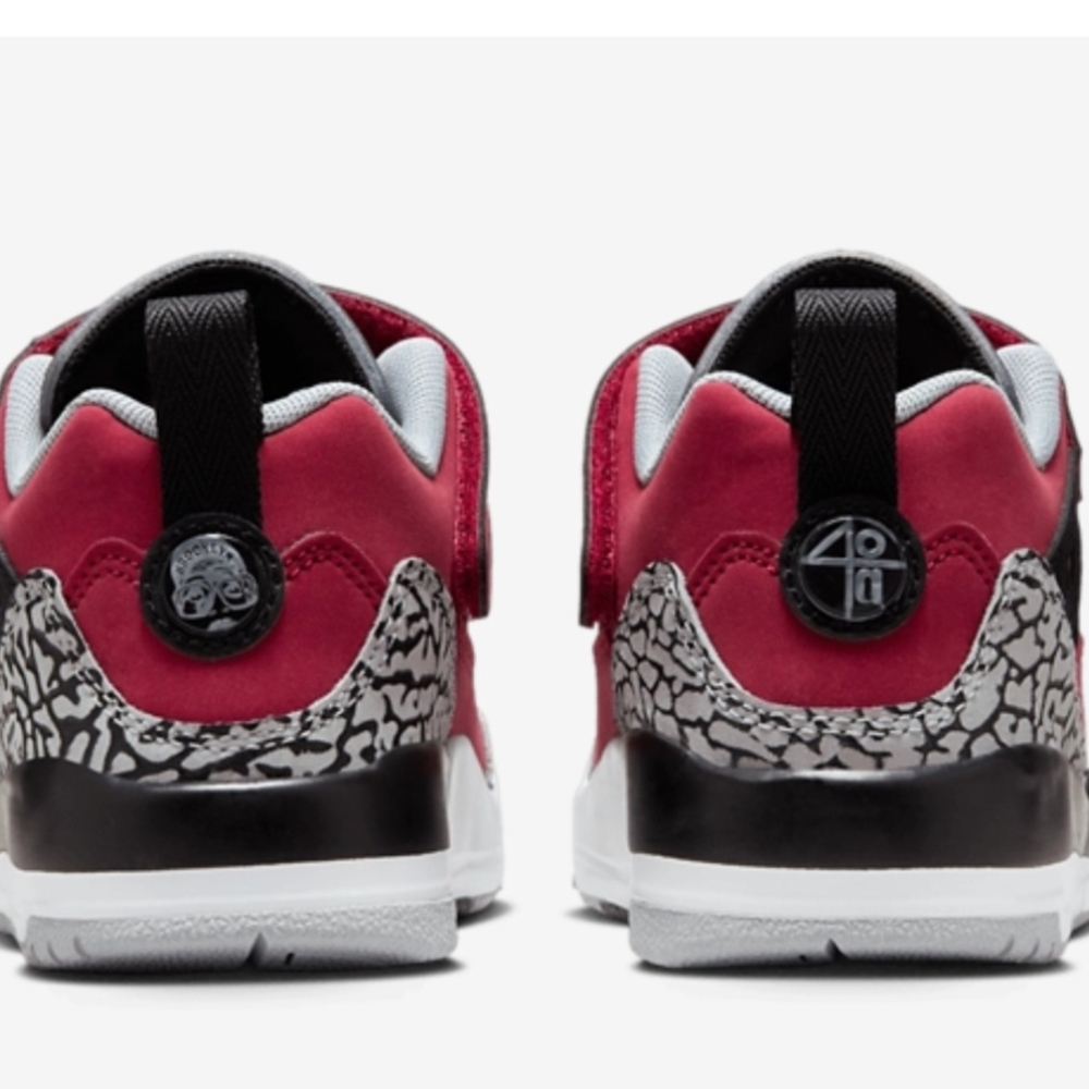 Jordan Spizike Low (PS) Kids Sneakers in Red and Gray - Picture 3 of 11